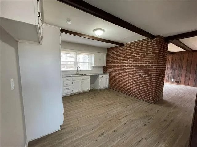 Foto del edificio - 10623 Palmer Ave