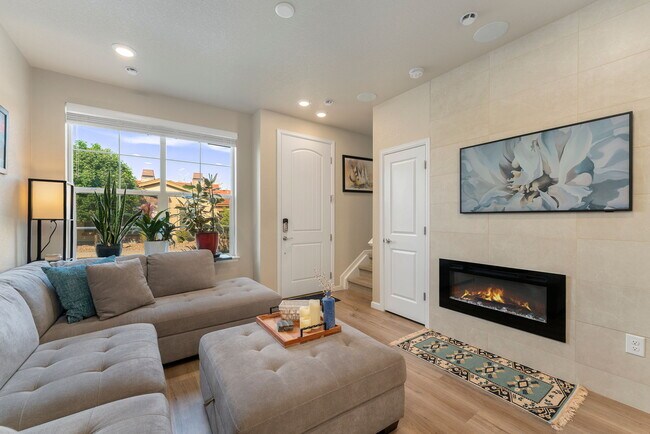 Building Photo - 8418 Rizza St