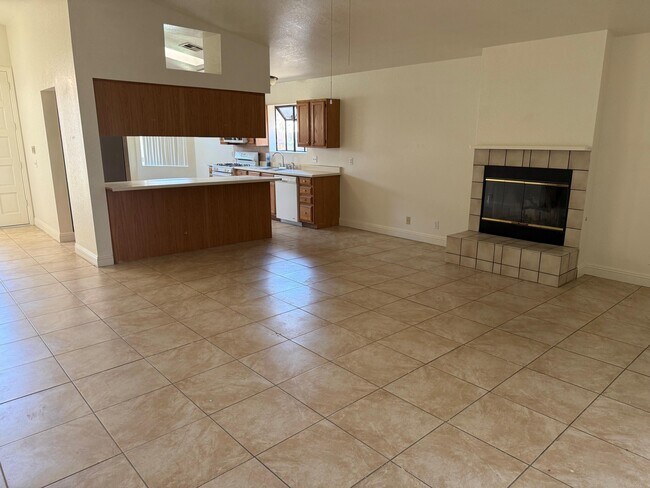 Foto del edificio - 51580 Avenida Villa
