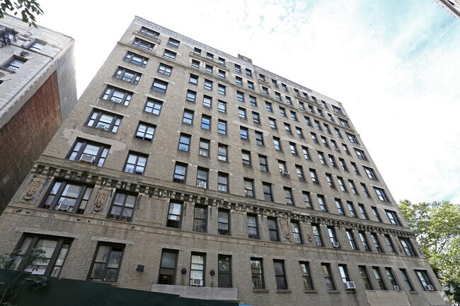Building Photo - 725 Riverside Dr
