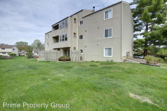 Building Photo - 2005 S Mattis Ave