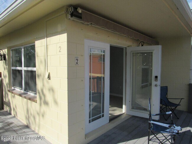 Foto del edificio - 3500 Ocean Beach Blvd