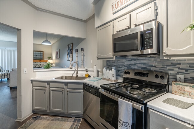 Building Photo - Tesoro at 12