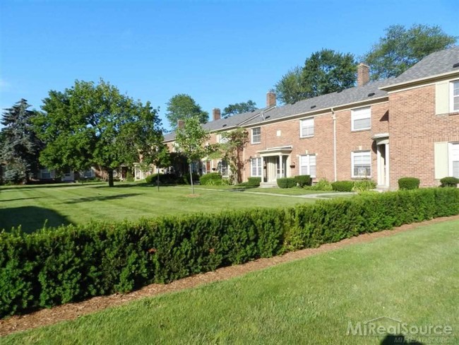 Building Photo - 971 Vernier Rd
