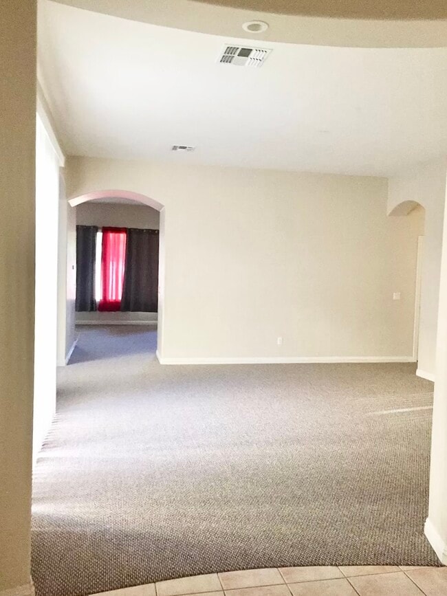 Building Photo - 1817 E Glacier Pl