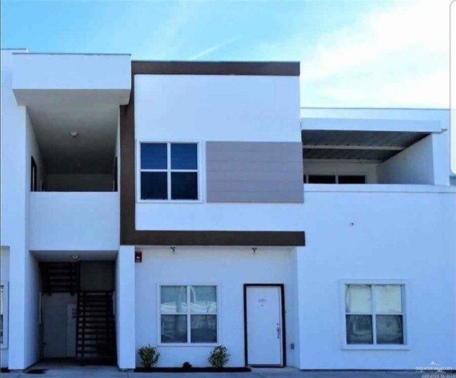 Building Photo - 4217 Colbath Ave