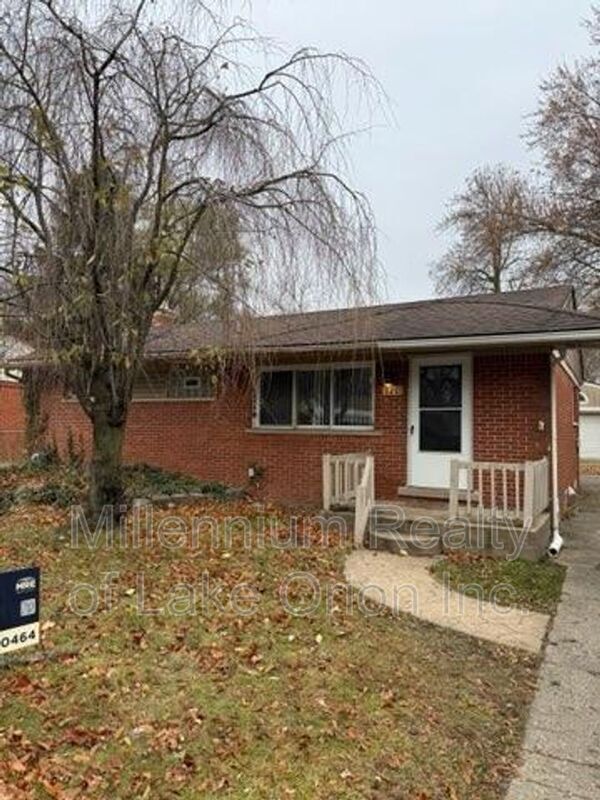 Primary Photo - 321 W Princeton Ave