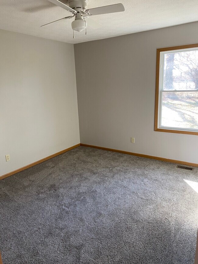 Building Photo - 53 Kays Way