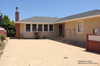 Building Photo - 126 Alta Loma Dr