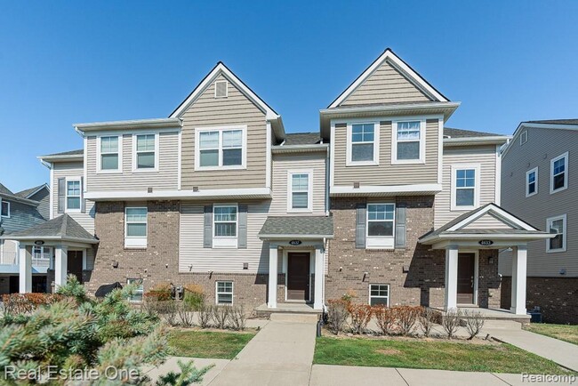 Building Photo - 4637 Bradley Cir