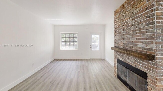 Foto del edificio - 5951 SW 46th Terrace