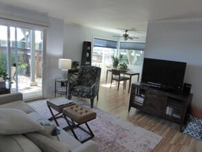Building Photo - 203 Spyglass Pkwy