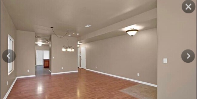 Foto del edificio - 10260 Deer Meadow Cir