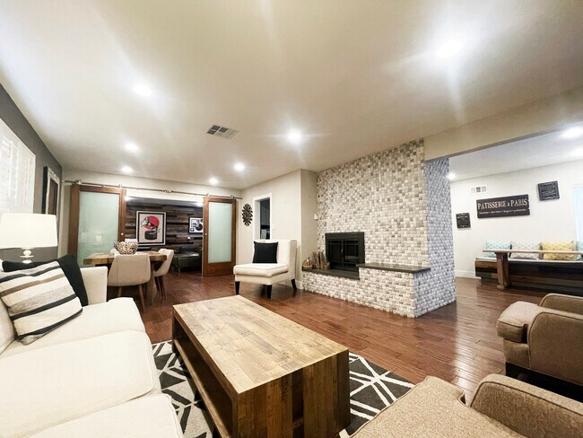 Foto del edificio - 14717 Terryknoll Dr