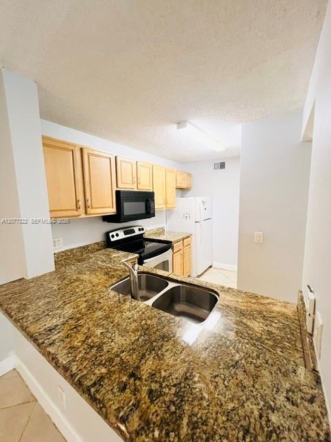 Foto del edificio - 10773 Cleary Blvd