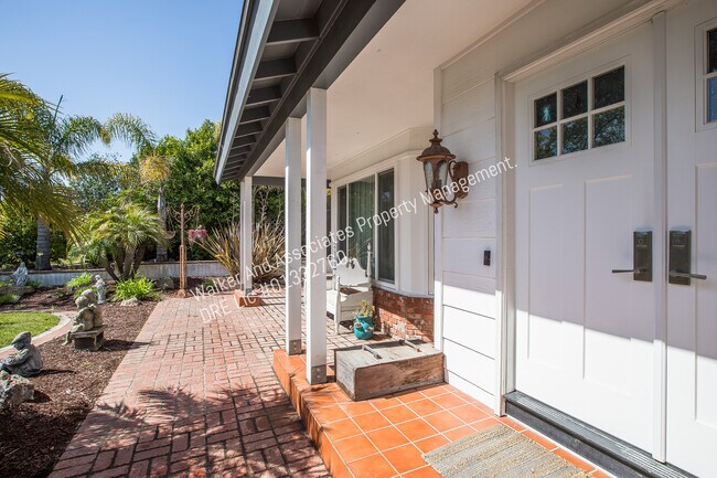 Foto del edificio - 1062 Foxenwood Dr