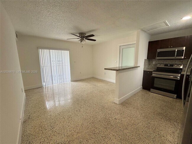 Foto del edificio - 458 E 31st St