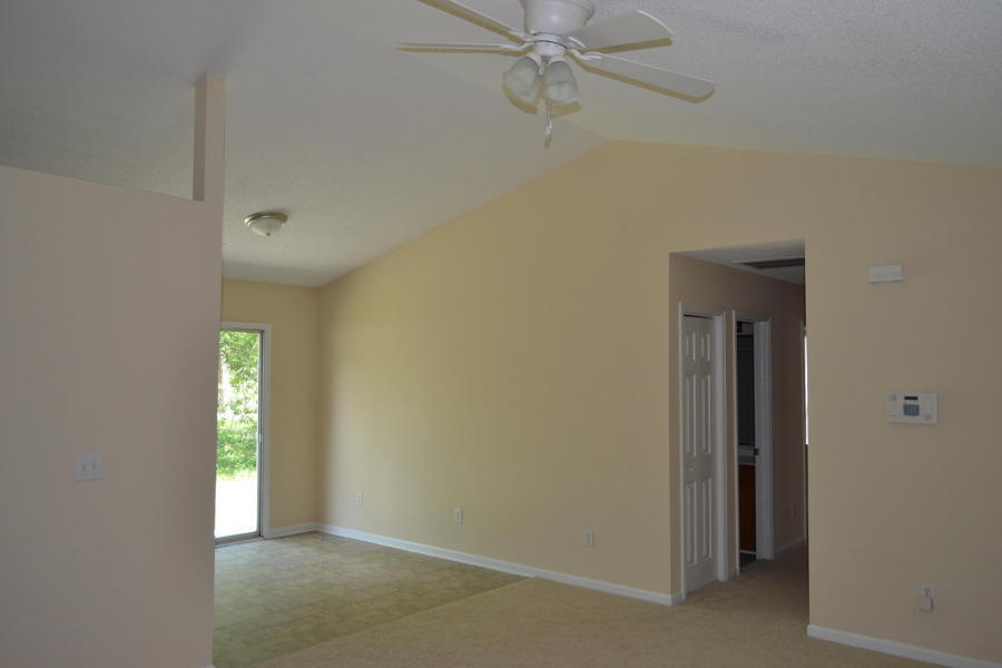 Primary Photo - Newly Remodeled 3 bedroom Home