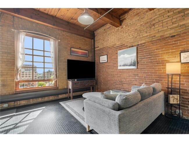 Foto del edificio - 716 N 1st St