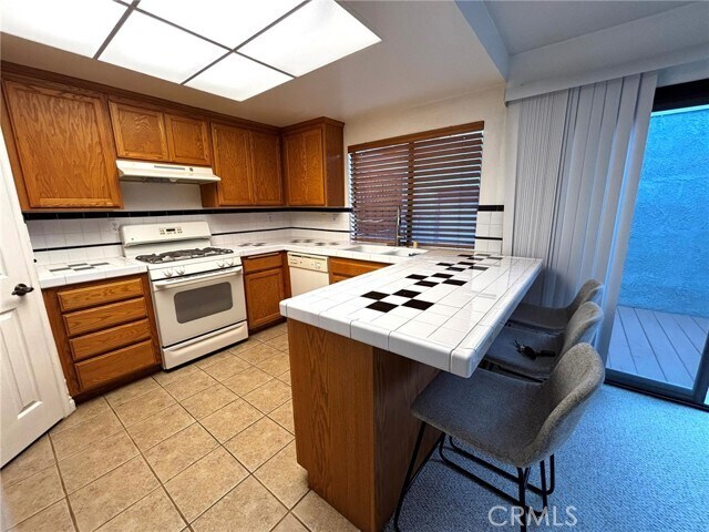 Foto del edificio - 2610 E Huntington Dr