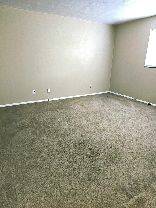 Building Photo - Updated 1 bedroom 1 bath
