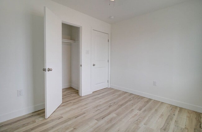 Photo - 2539 North 39th Avenue House