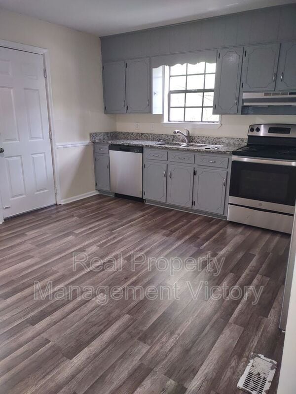 Foto del edificio - 1758 6th Pl NW