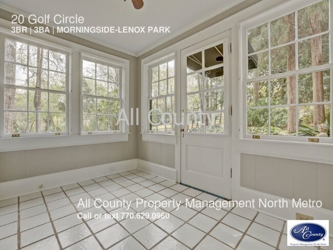 Building Photo - 20 Golf Cir NE
