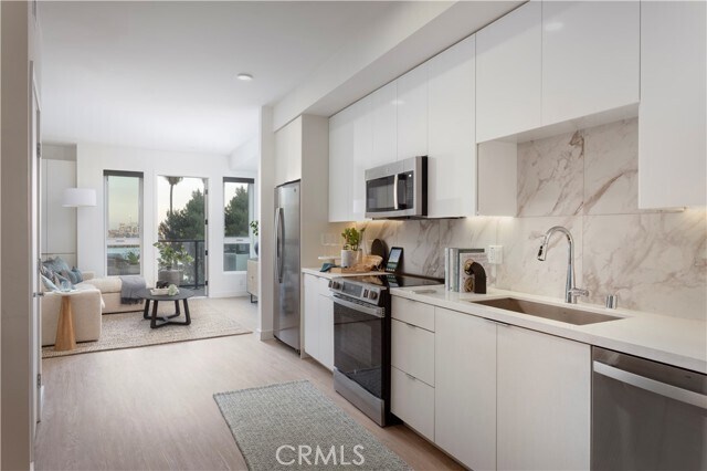 Building Photo - 551 S Harbor Blvd