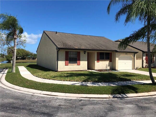 Foto del edificio - 2398 SE Breckenridge Cir