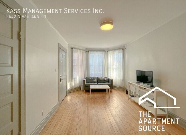 Foto del edificio - 2442 N Ashland Ave