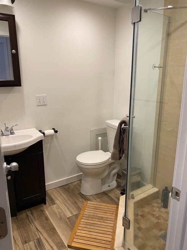 Bathroom - 266 S 20th St