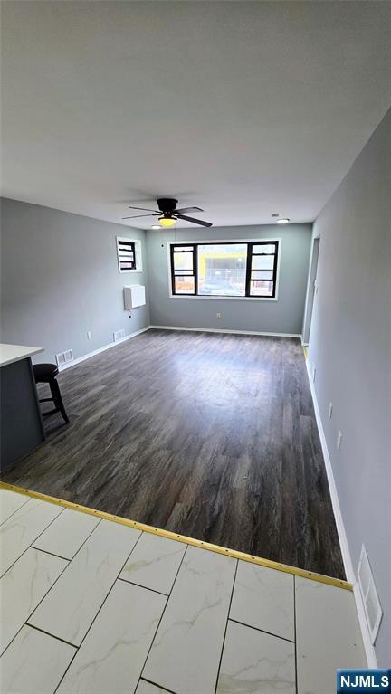 Foto del edificio - 3-451 Washington St
