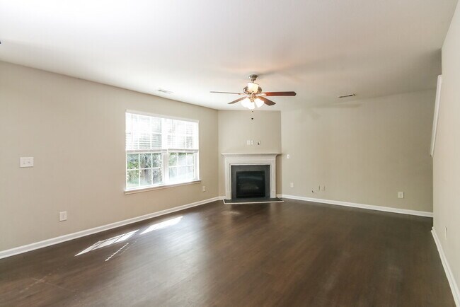 Foto del edificio - 4420 Eglinton Toll Ct