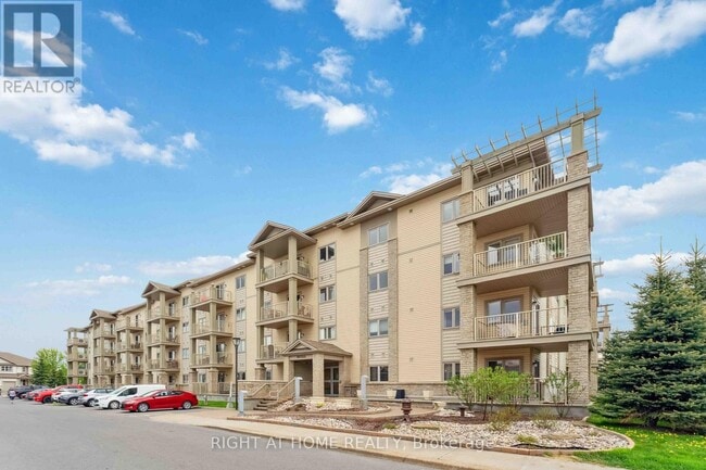Building Photo - 141-141 Potts Private