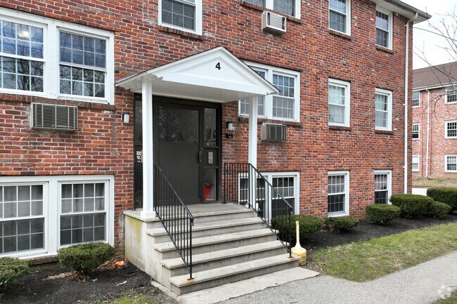 Entrada - Carriage Hill Estates