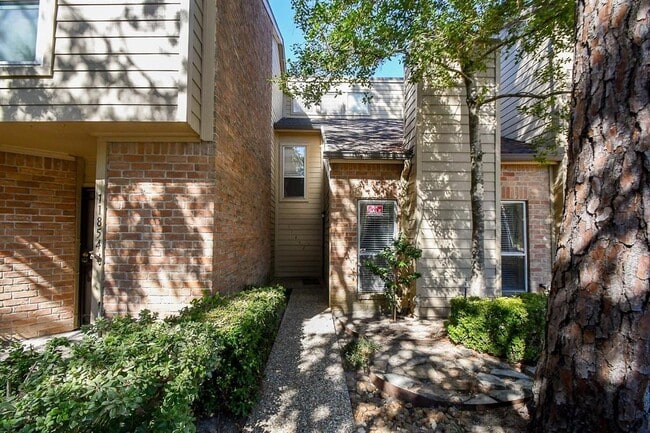 Building Photo - 11852 Barryknoll Ln