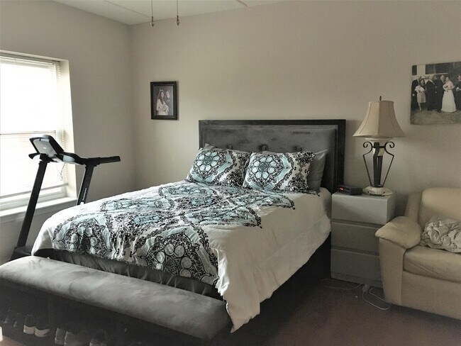 Foto del edificio - 3420 N Old Arlington Heights Rd