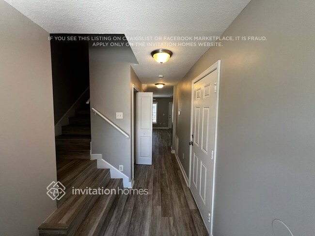 Foto del edificio - 102 Carol Susan Ln