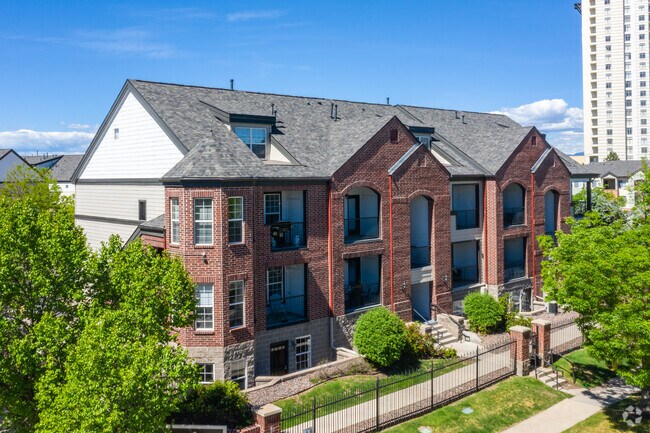 Building Photo - IMT Cherry Creek