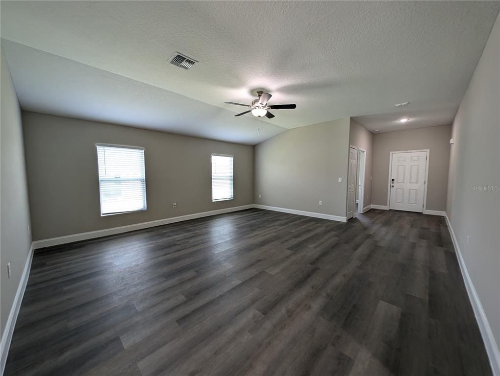 Foto principal - 178 Kroll Ln