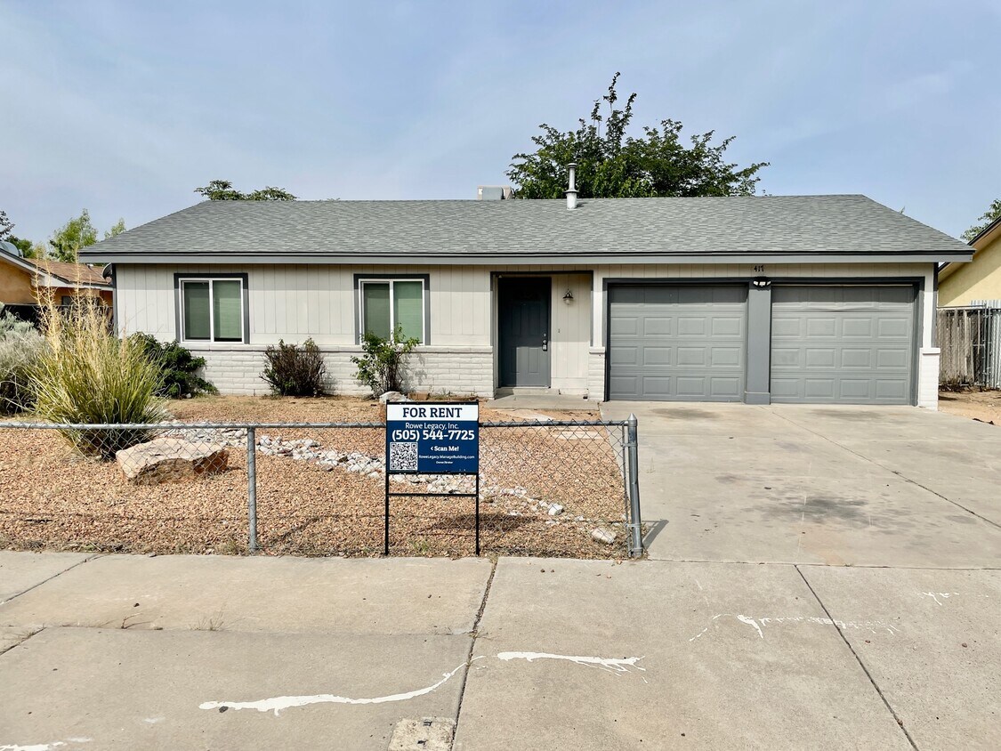417 Gaslight Ln SW, Albuquerque, NM 87121 House for Rent in