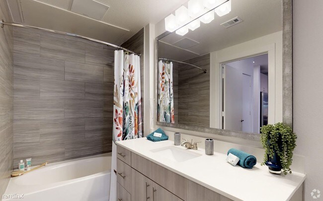 Building Photo - 1 br, 1 bath Apartment - 1500 Sunset Blvd 317