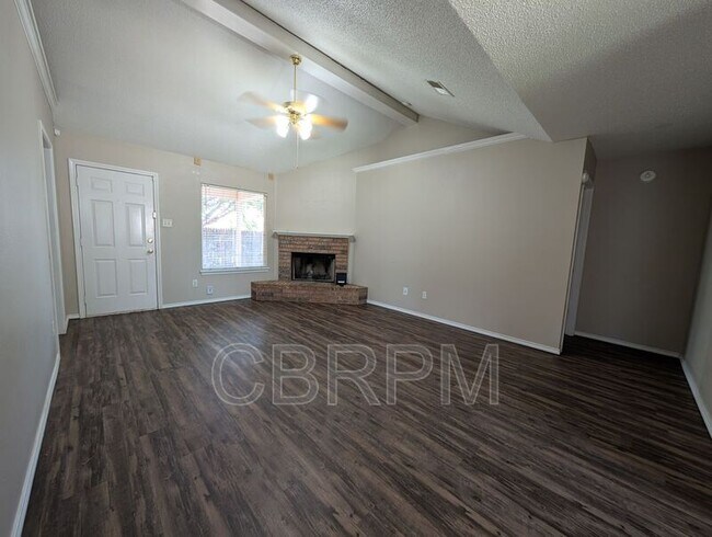 Building Photo - 10606 Belton Av.