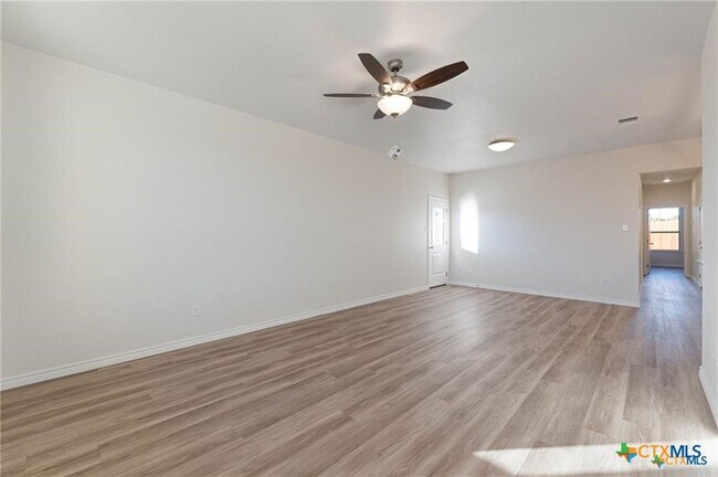 Building Photo - 505 Adley Ave