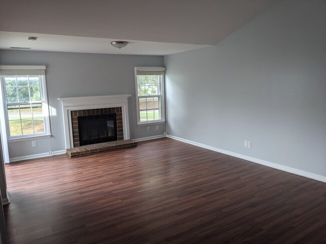 Building Photo - 3204 Selwyn Farms Ln