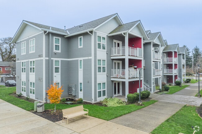 Building Photo - Plum Meadows