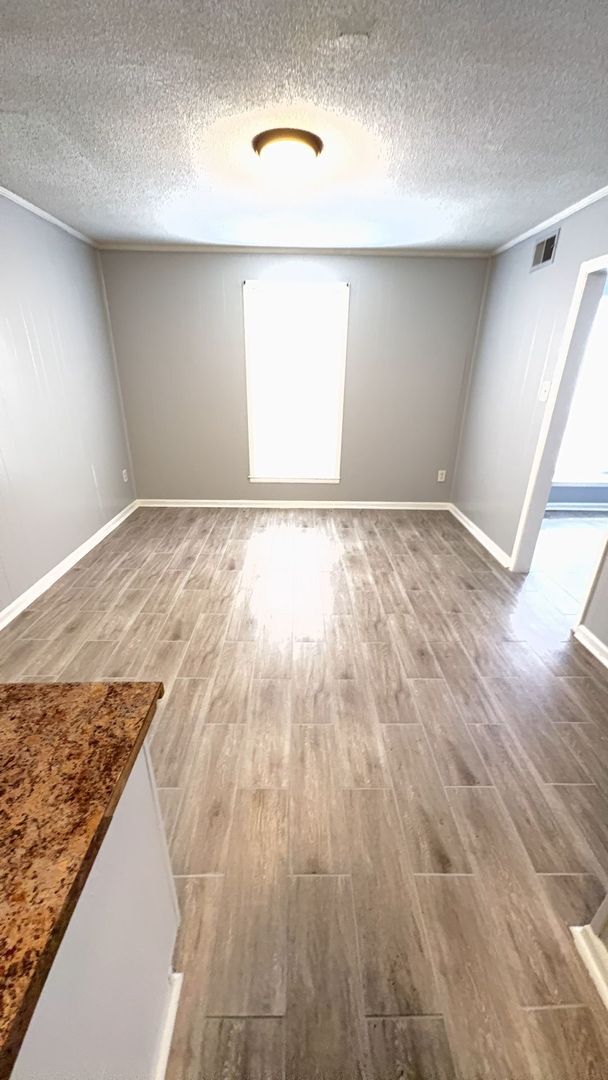 Foto del edificio - Well-Maintained 2BR/1.5BA Duplex Units with Central HVAC – Memphis - Open To Section 8