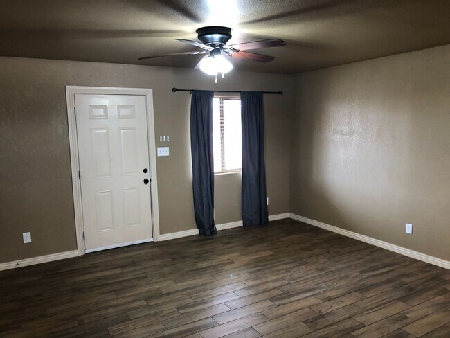 Foto del edificio - 3 br, 2 bath House - 718 Cleveland