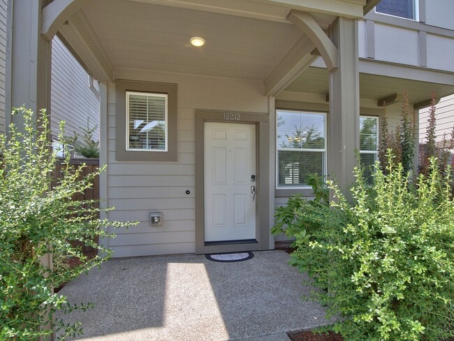 Building Photo - 15212 NW Cosmos St